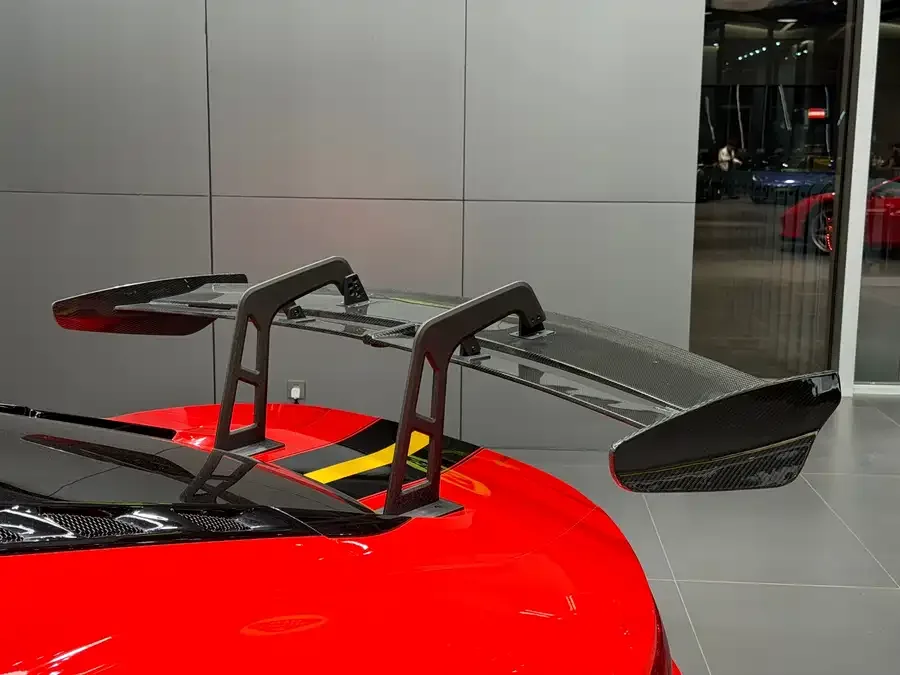 Lotus EMIRA EMIRA 2021 2.0T DCT First Edition 2024 — миниатюра 2
