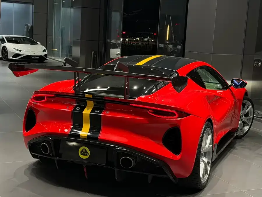 Lotus EMIRA EMIRA 2021 2.0T DCT First Edition 2024 — миниатюра 4