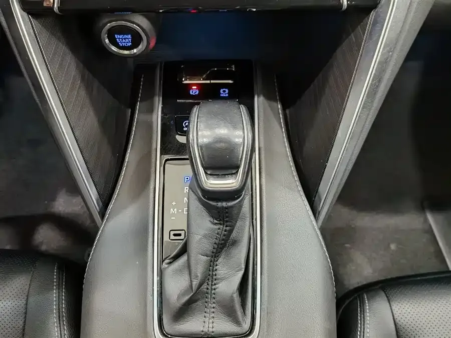 Toyota Lingfang HARRIER Lingfang Harrier 2022 2.0L CVT 2WD Luxury Edition 2022 — миниатюра 4
