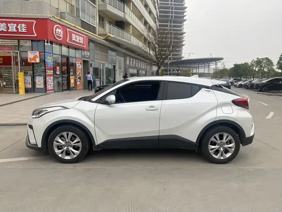 Toyota IZOA IZOA 2021 2.0L Yixiang Edition 2023 — миниатюра 4