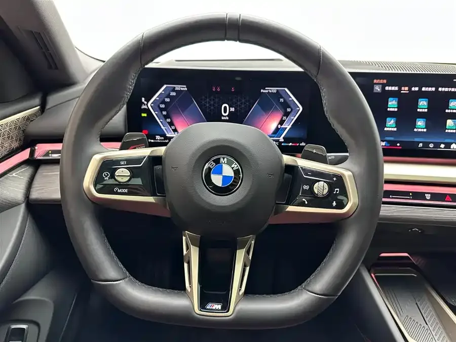 BMW 5 Series BMW 5 Series 2025 530Li Exclusive M Sport Package 2025 — миниатюра 3