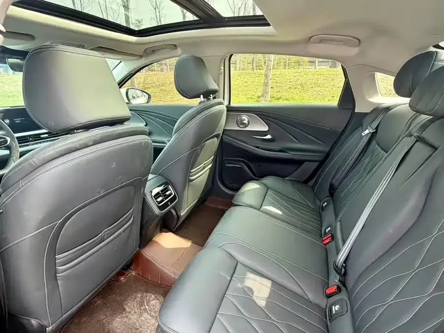 Chery Arrizo 8 Arrizo 8 2024 1.6T DCT Intelligent 2024 — миниатюра 2