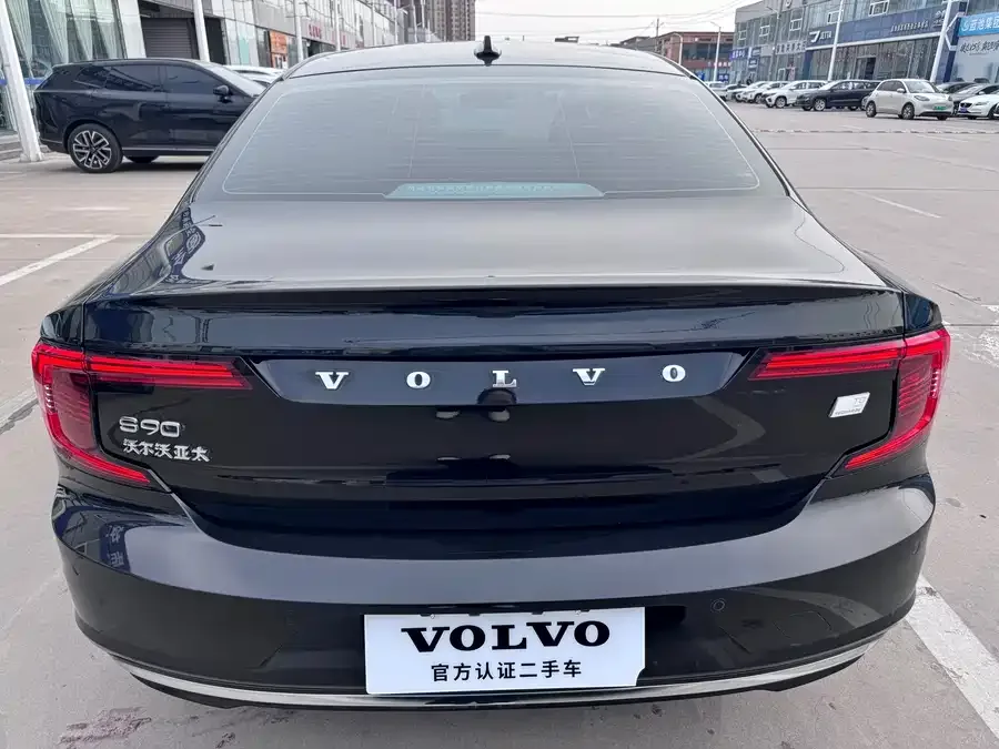 Volvo S90 plug-in hybrid 2023 T8 plug-in hybrid four-wheel drive long-range Zhiyi luxury version 2023 — миниатюра 2
