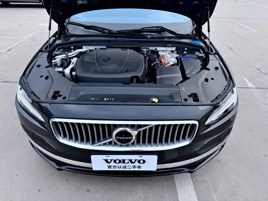 Volvo S90 plug-in hybrid 2023 T8 plug-in hybrid four-wheel drive long-range Zhiyi luxury version 2023 — миниатюра 4