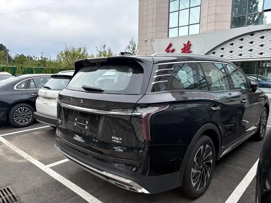Hongqi HS7 PHEV Hongqi HS7 PHEV 2024 2.0T PHEV 4WD Flagship Chang Edition 7 Seaters 2025 — миниатюра 2