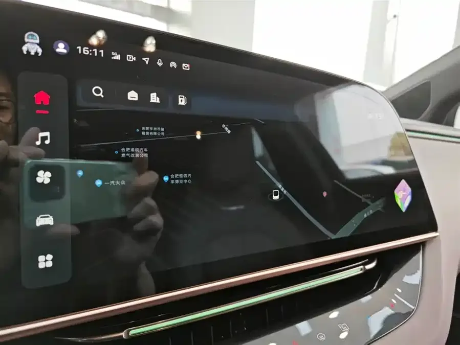 Hongqi EH7 Hongqi EH7 2024 690 Pro 2024 — миниатюра 5