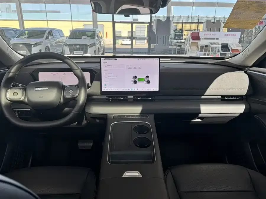 Haval Xiaolong MAX Haval Xiaolong MAX 2025 Hi4 110 Plus Intelligent Driving Edition 2026 — миниатюра 3