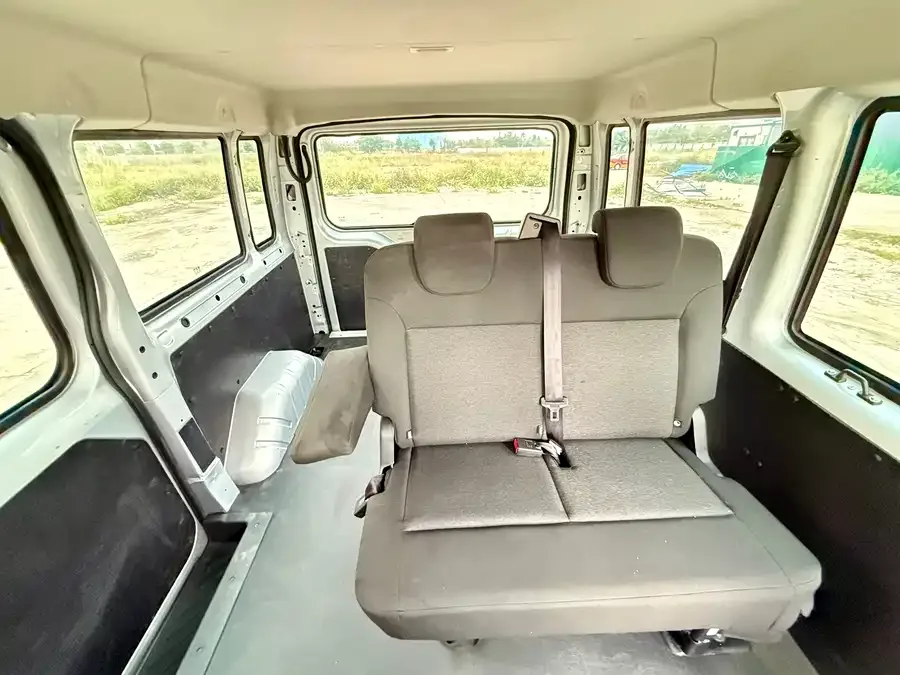 Jiangling Fushun Jiangling Fushun 2025 2.0T 6MT Diesel Short Wheelbase Low Roof Commercial Multi-purpose Passenger Vehicle, 5/6 Seats, with Hinged Tailgate 2025 — миниатюра 5