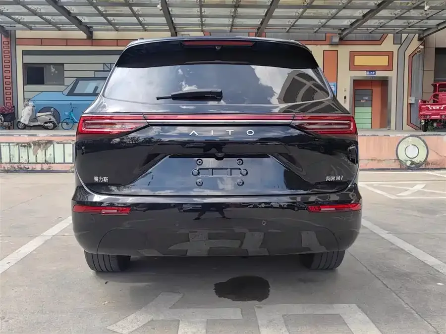 AITO M7 Wenjie M7 2024 1.5T Intelligent Driving 4WD Max Edition 5 Seaters 2024 — миниатюра 5