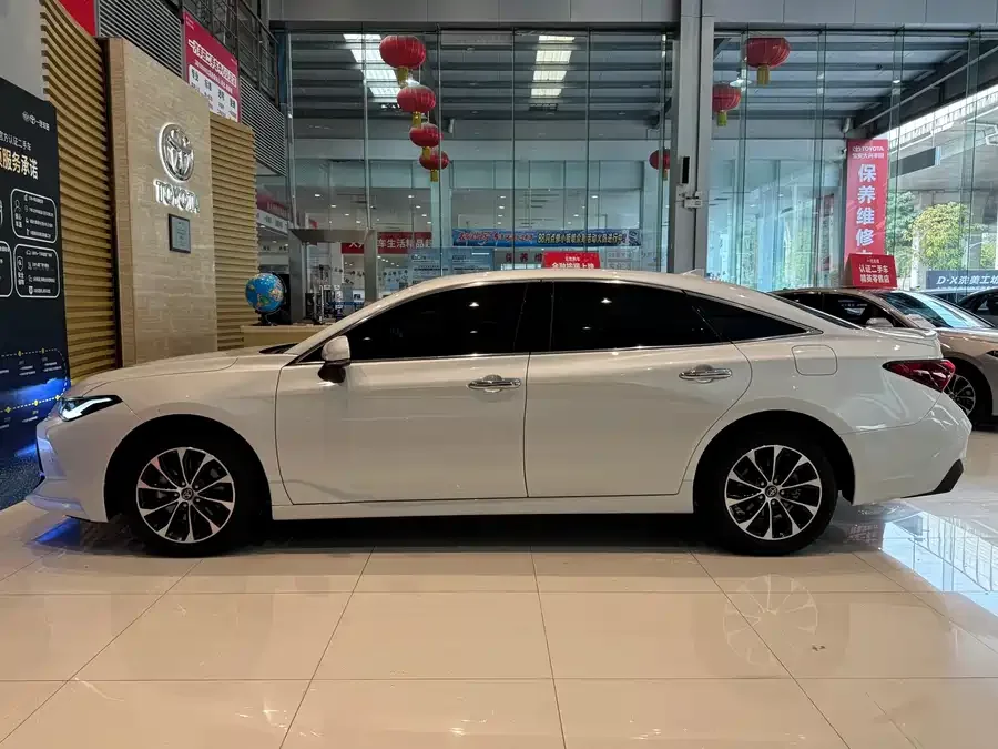 Toyota Avalon Avalon 2023 2.5L Luxury Edition 2023 — миниатюра 2