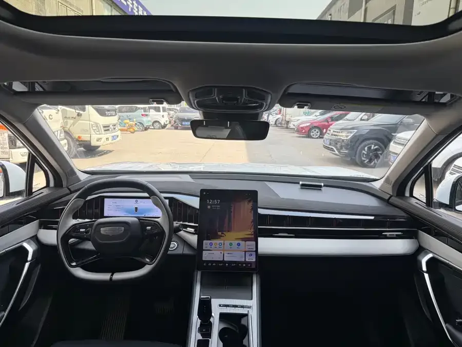 Geely Atlas L Boyue L 2024 1.5TD DCT Premium Edition 2024 — миниатюра 3