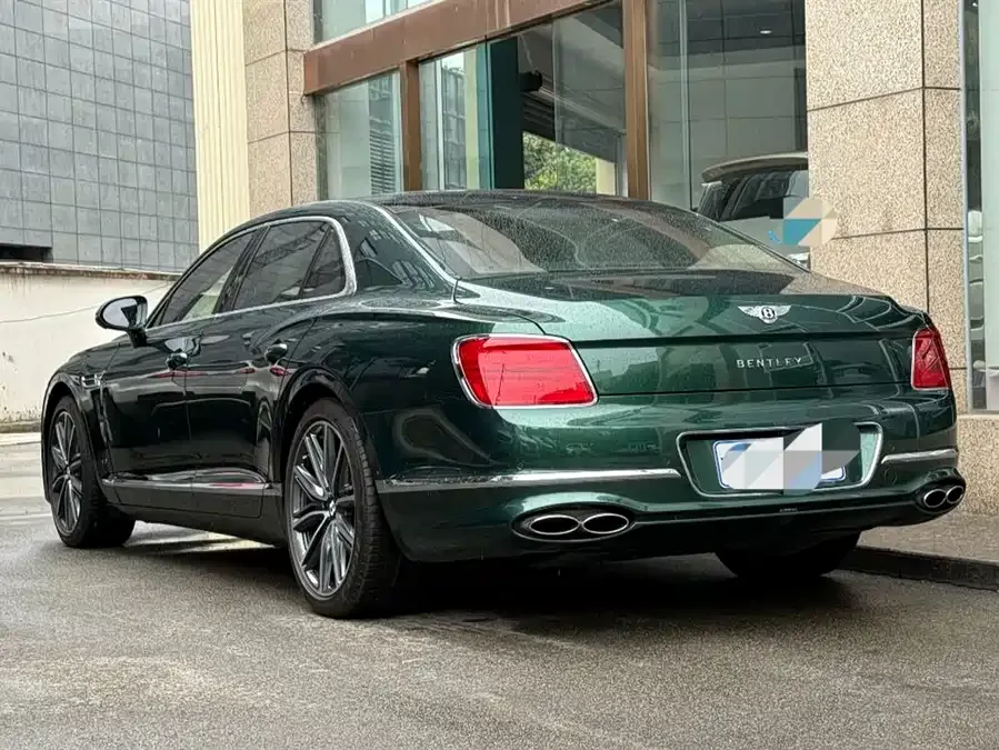 Bentley Flying Spur Mercedes-Benz 2022 4.0T V8 Standard Edition 2023 — миниатюра 4