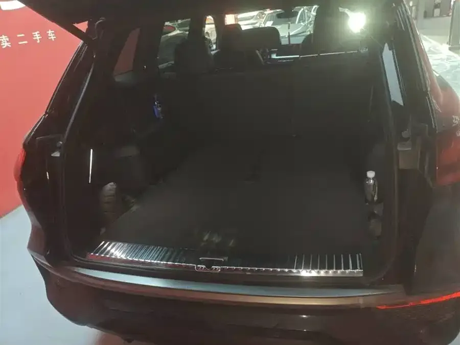 Audi Q6 2023 45 TFSI quattro Qiyun Yulin Set 2023 — миниатюра 4