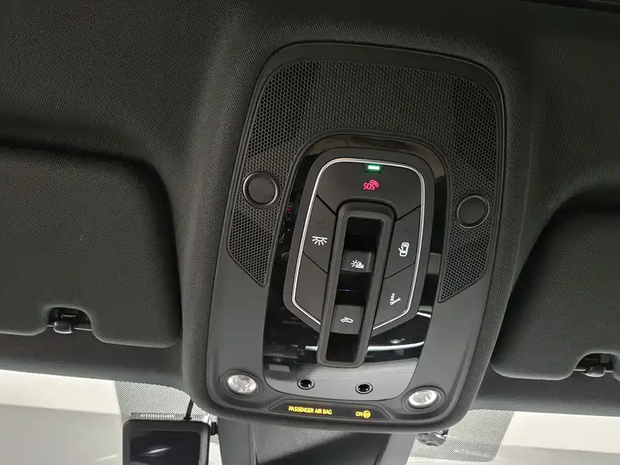 Audi Q8 2023 55 TFSI Premium Dynamic Model 2024 — миниатюра 3