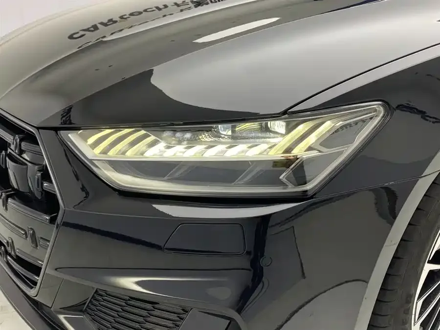 Audi A7L 2024 45 TFSI Luxury Edition 2024 — миниатюра 3
