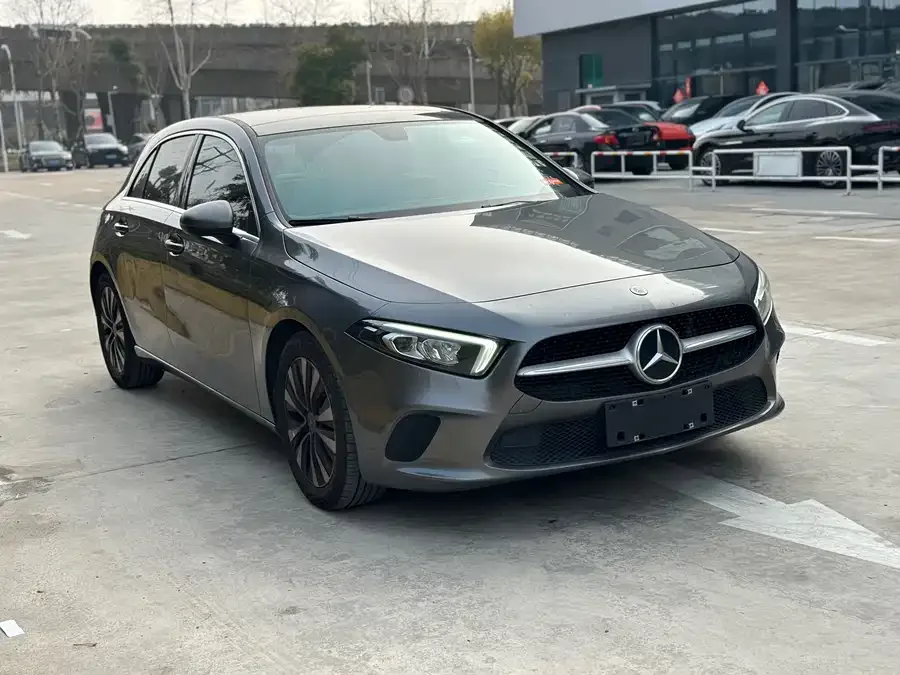 Mercedes-Benz Grade A Mercedes-Benz A-Class (Imported) 2022 A 200 Dynamic Edition 2023 — миниатюра 3