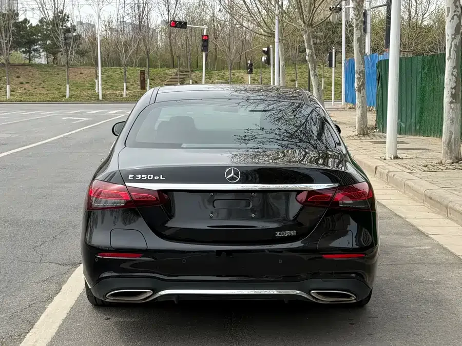 Mercedes-Benz E-class new energy Mercedes-Benz E-Class New Energy 2022 E 350 e L Plug-in Hybrid Sedan 2022 — миниатюра 5