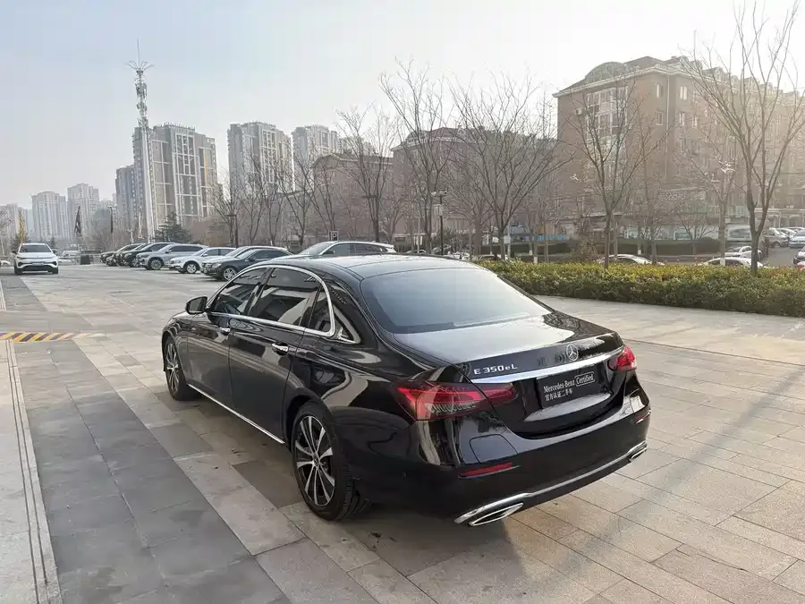 Mercedes-Benz E-class new energy Mercedes-Benz E-Class New Energy 2022 E 350 e L Plug-in Hybrid Sedan 2022 — миниатюра 3