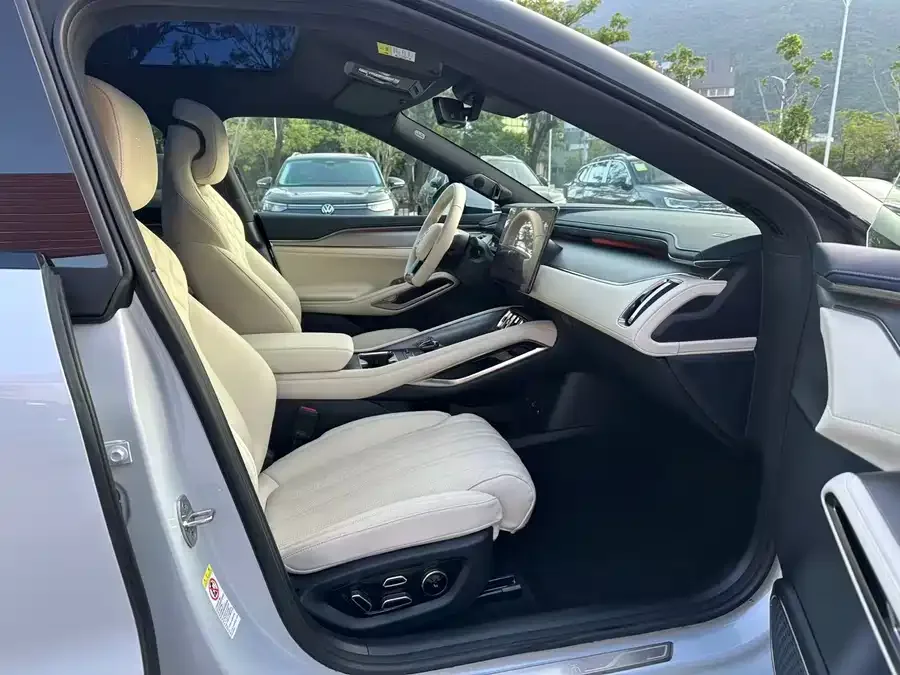 BYD Song L EV Song L EV 2024 662km Excellence Edition 2024 — миниатюра 5