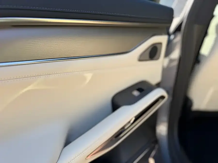 BYD Song L EV Song L EV 2024 550km Surpassing Edition 2024 — миниатюра 4