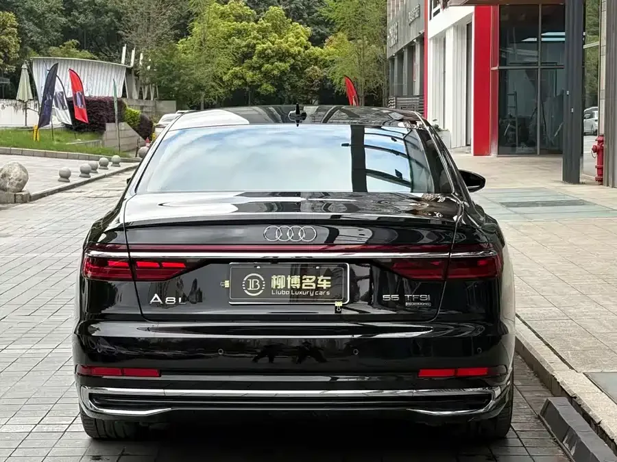 Audi A8 2025 A8L 55 TFSI quattro Flagship Edition 2025 — миниатюра 4