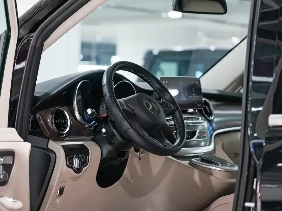 Mercedes-Benz Class V Mercedes-Benz V-Class 2022 V 260 Pilot Edition 2023 — миниатюра 3