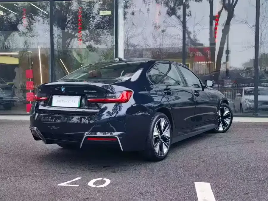 BMW i3 2025 eDrive 40 L Night Sport Package 2025 — миниатюра 3