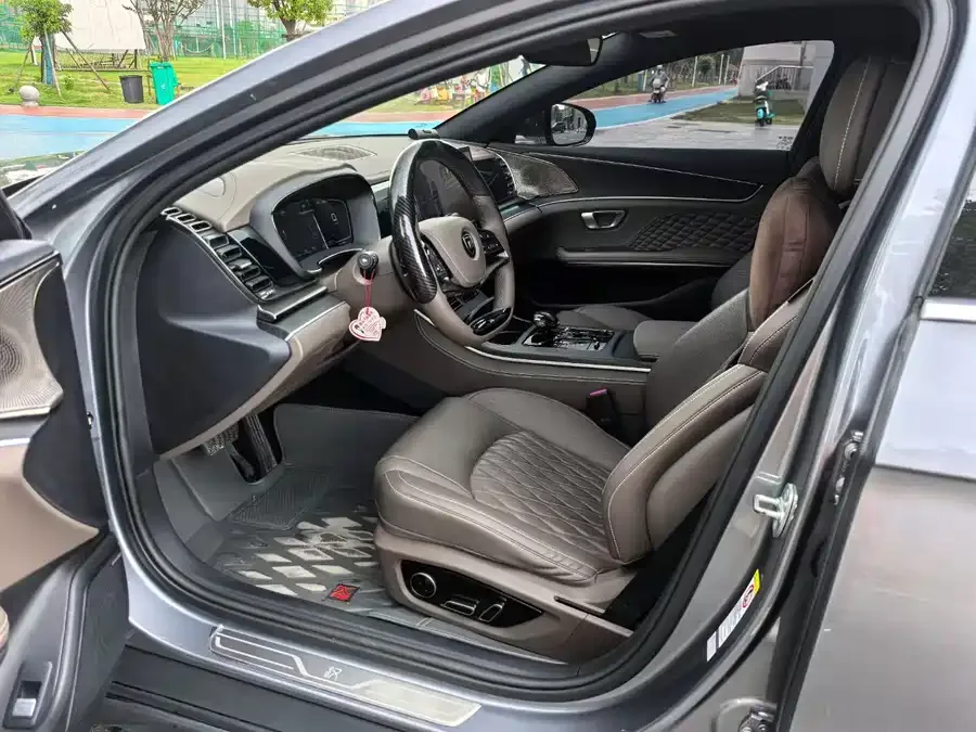 BYD Second-hand Han 2022 DM-i 121KM Premium Edition 2022 — миниатюра 2