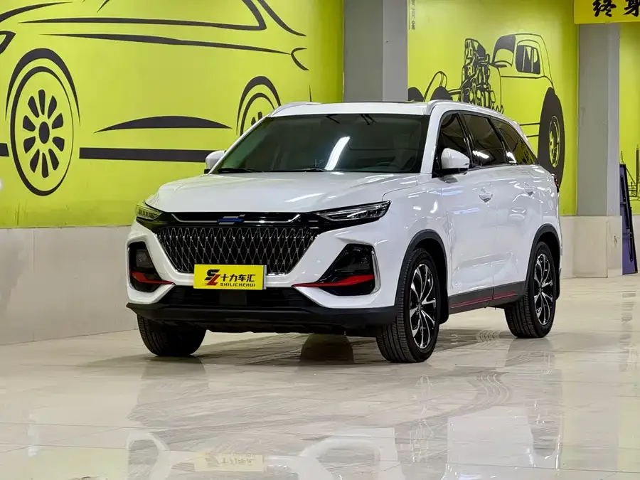 Oshan X7 PLUS Changan Oushang X7 PLUS 2023 Enjoy Edition 1.5T Automatic Premium 7 Seaters 2023 — фото 1, купить с доставкой в Москву