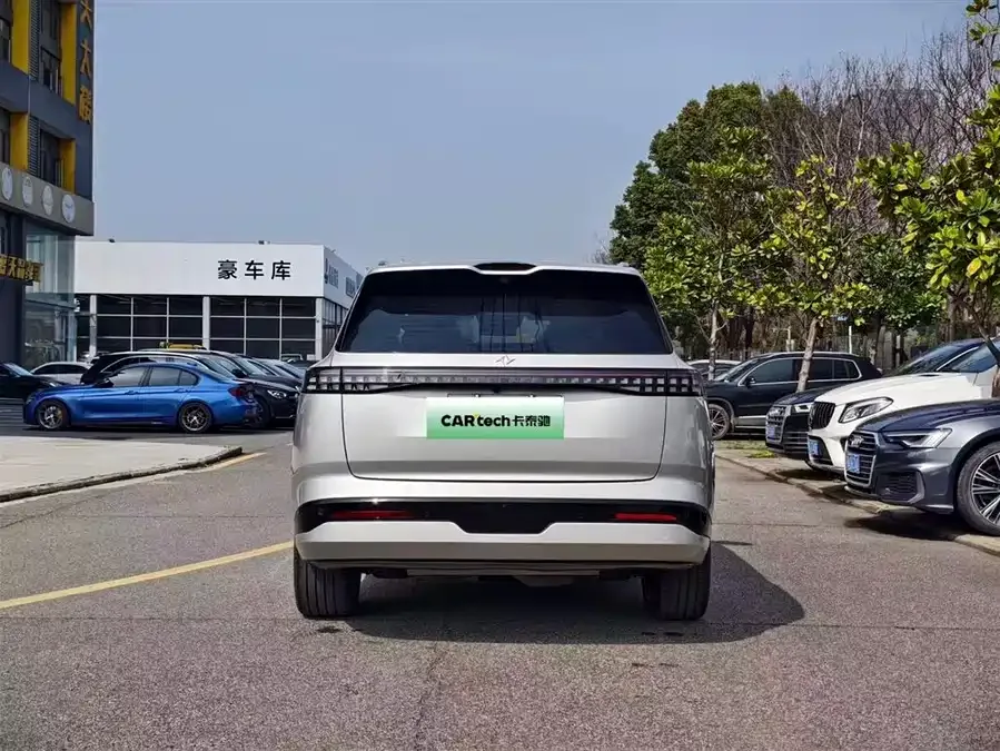Dongfeng e008 e008 2024 210Max Extended Range 6-seater 2024 — миниатюра 3