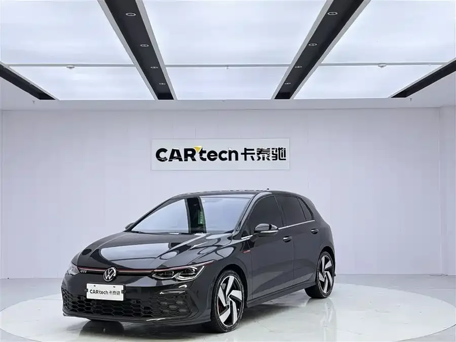 Volkswagen GOLF GTI 2025
