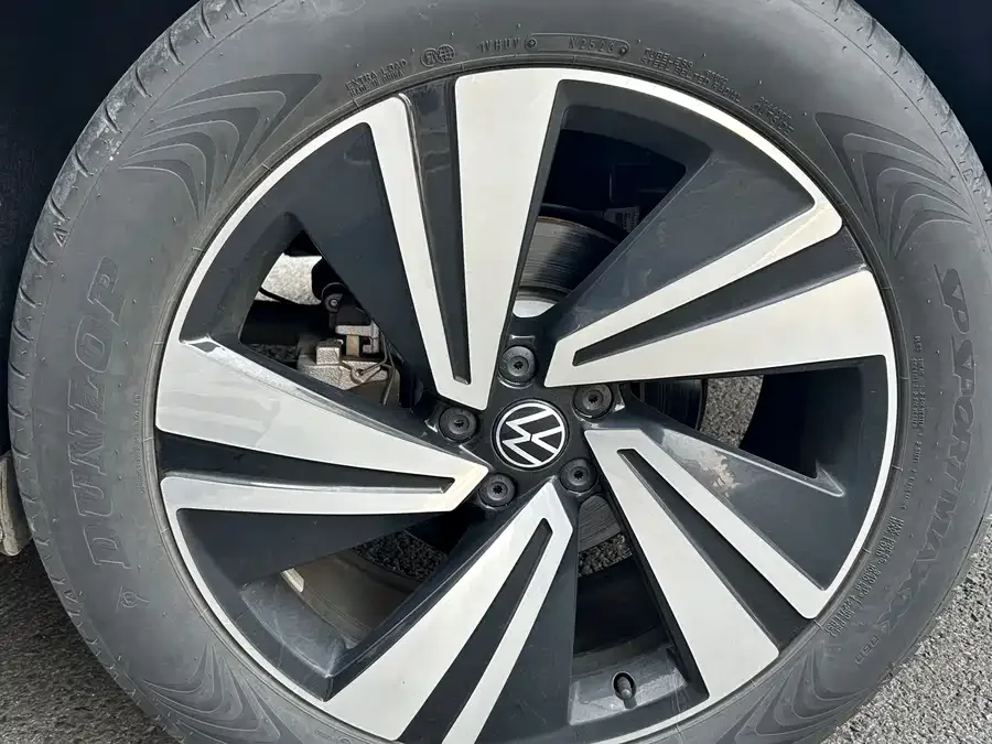 Volkswagen Tavendor 2023 Lanxun 380TSI 4WD R-Line Touring Edition 2023 — миниатюра 3