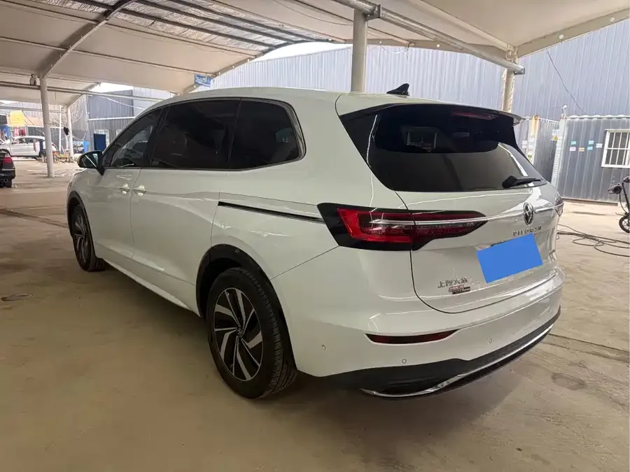 Volkswagen Viloran Weiran 2024 330TSI Deluxe Edition 2023 — миниатюра 4