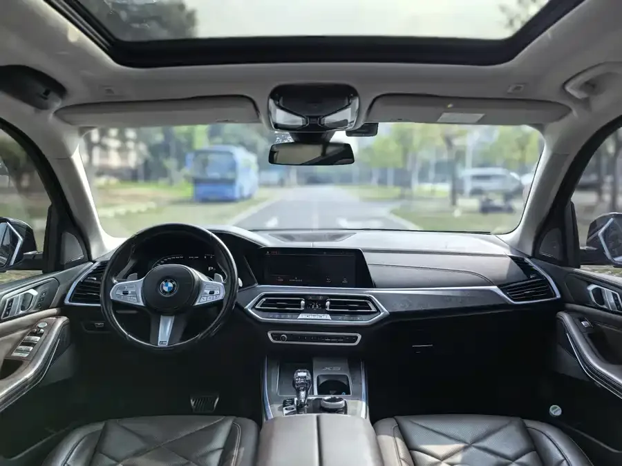 BMW X5 2022 facelift xDrive 30Li M Sport package 2022 — миниатюра 3