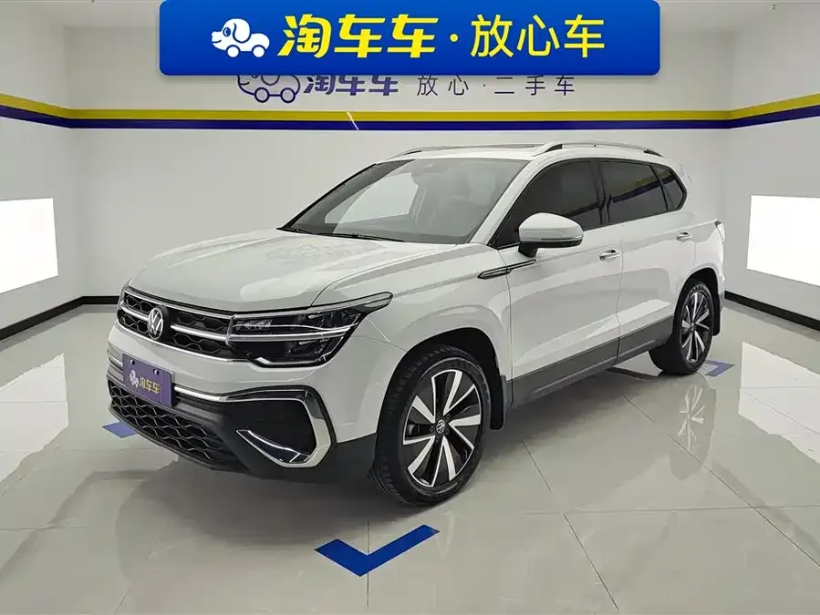 Volkswagen Tiguan (Tharu) 2023 Tuyue 300TSI 2WD Bright Moon Edition 2024 — фото 1, купить с доставкой в Москву