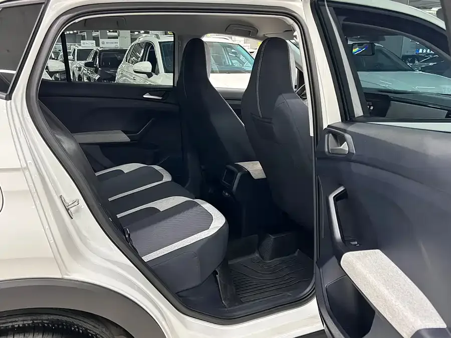 Volkswagen Tiguan (Tharu) Tuyue 2025 New 1.5L Ruijin Edition 2025 — миниатюра 4