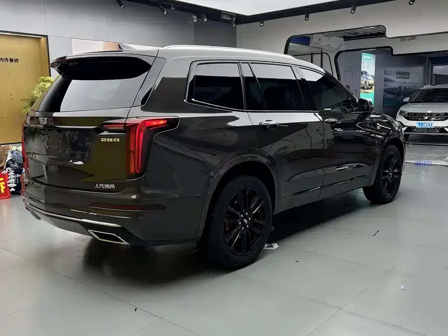 Cadillac XT6 2022 2.0T 6-seat 4WD luxury model 2023 — миниатюра 3