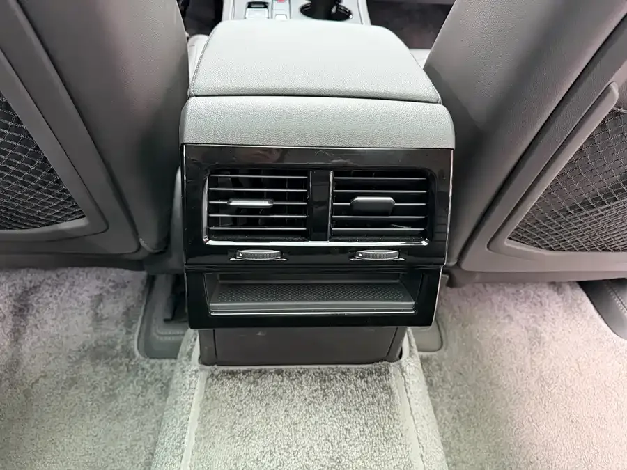 Volkswagen Touareg Touareg 2023 2.0TSI Ruishang Edition 2024 — миниатюра 4