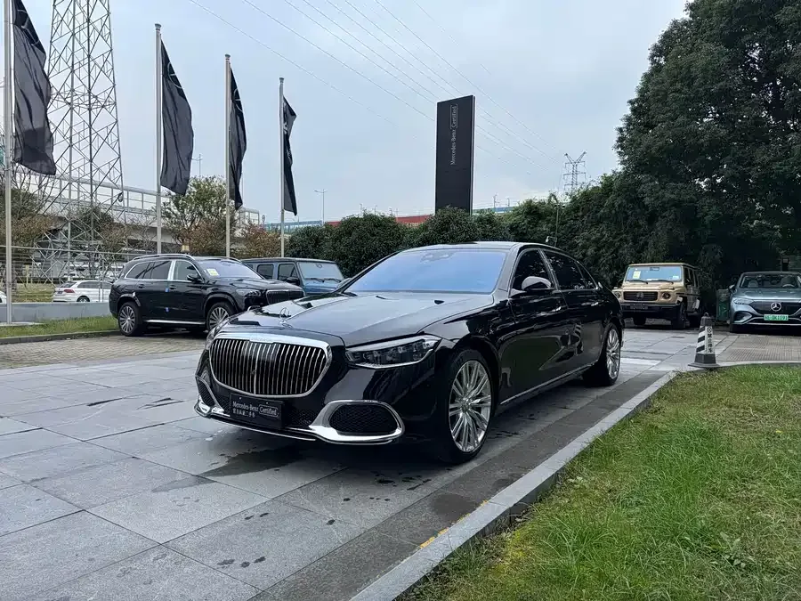 Mercedes-Benz Maybach S-Class 2023