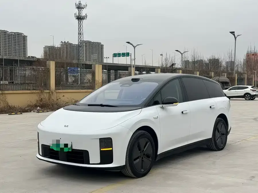 Li Ideal i8 2025