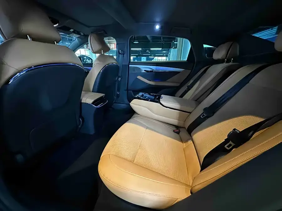 Voyah Lantu light chasing VOYAH 2024 PHEV 4WD Ultra-Long-Range Flagship Edition 2024 — миниатюра 5