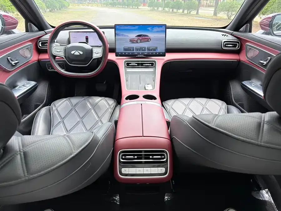Chery Fengyun Fengyun A9L Fengyun A9L 2025 four-wheel drive high-energy peak version 2025 — миниатюра 4