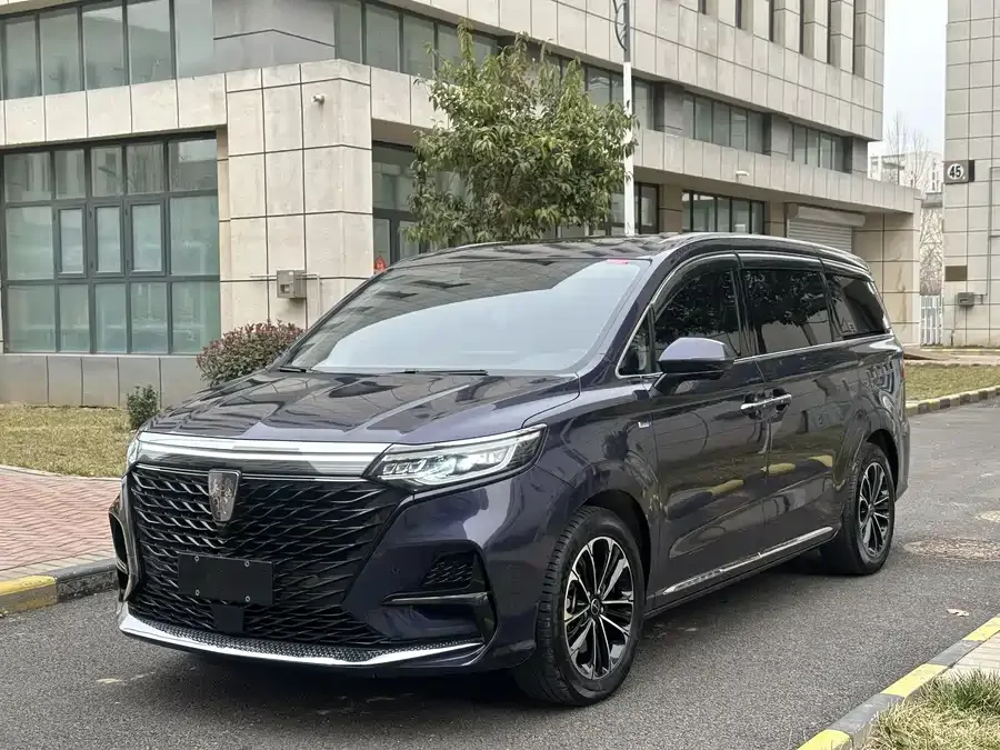 Roewe iMAX8 2022