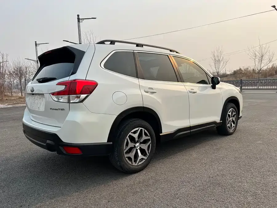 Subaru Forester Forester 2022 2.0i AWD Luxury Edition EyeSight 2023 — миниатюра 5