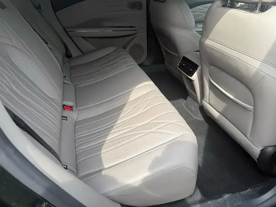 Geely Galaxy Star 8 Galaxy Star 8 2025 130km EM-P Starship Edition 2025 — миниатюра 2
