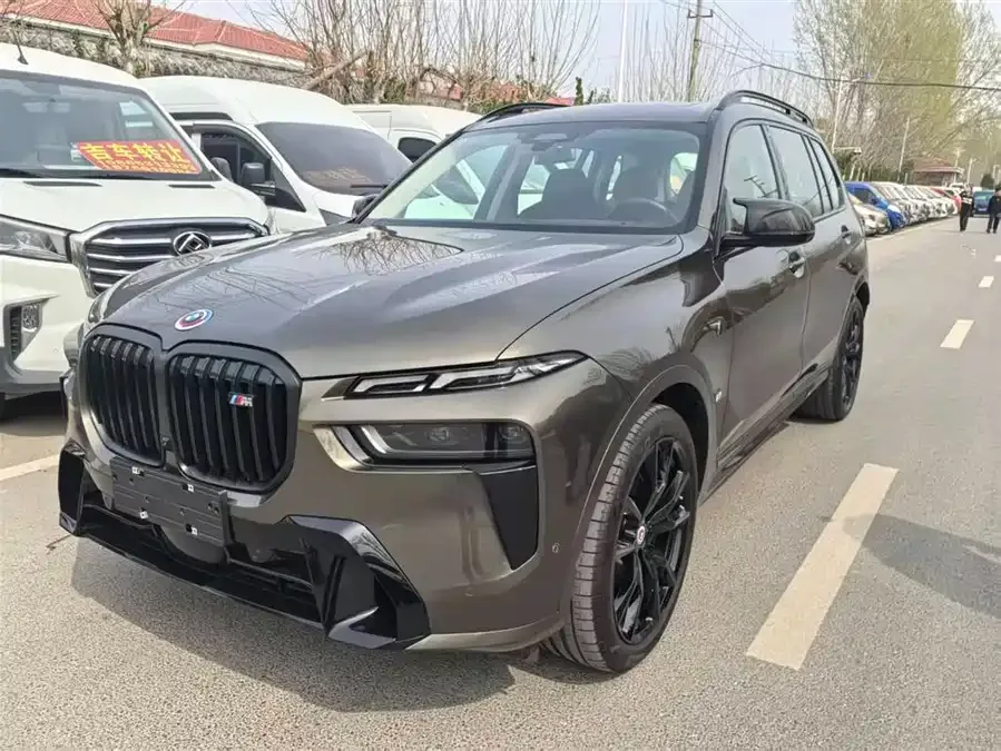 BMW X7 M60i 2023