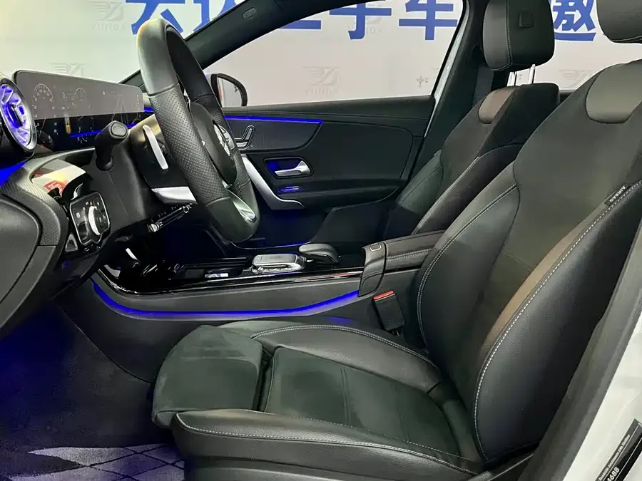 Mercedes-Benz Class A Mercedes-Benz A-Class 2022 Model A 200 L Sports Sedan Dynamic Edition 2023 — миниатюра 3
