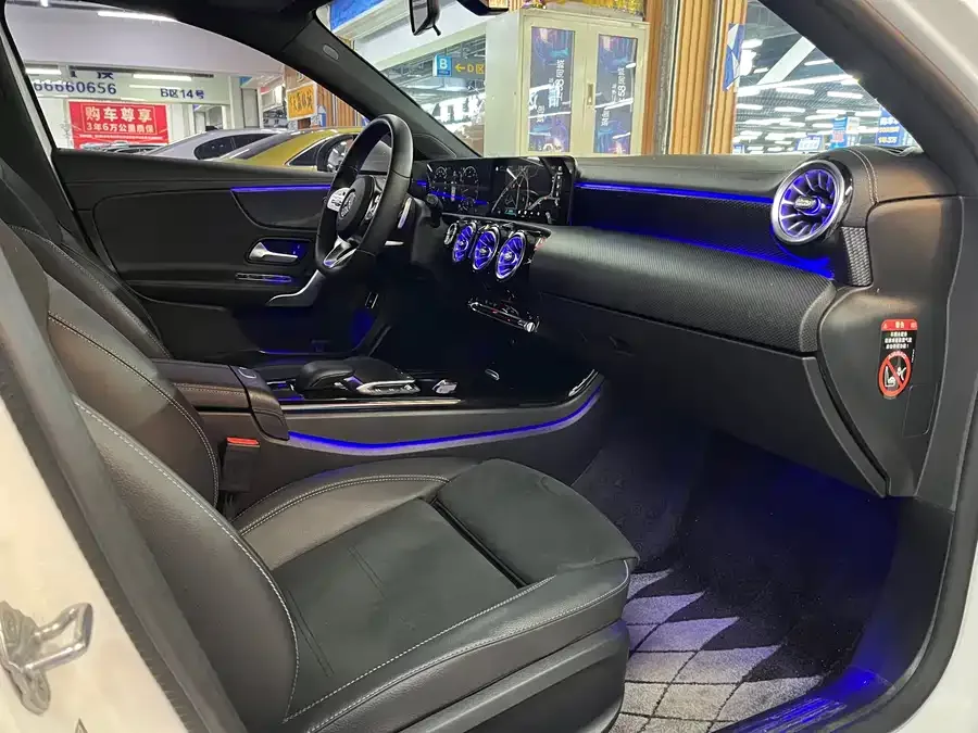 Mercedes-Benz Class A Mercedes-Benz A-Class 2022 Model A 200 L Sports Sedan Dynamic Edition 2023 — миниатюра 4