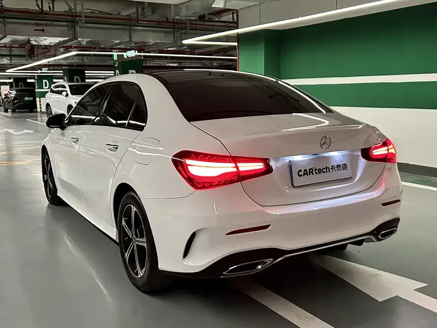 Mercedes-Benz Class A Mercedes-Benz A-Class 2023 A 200 L Fashion Edition 2024 — миниатюра 2