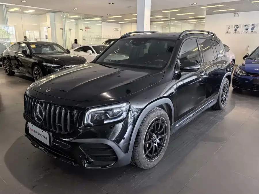 Mercedes-Benz GLB AMG Mercedes-Benz GLB AMG 2021 facelift AMG GLB 35 4MATIC 2022 — фото 1, купить с доставкой в Москву